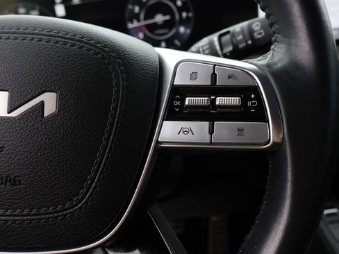 Used 2024 Kia Telluride SX image 32