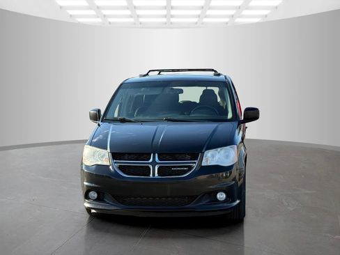 Used 2011 Dodge Grand Caravan Crew w/ Driver Convenience Group image 8