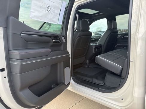 New 2026 GMC Sierra 1500 AT4X w/ LPO, Black Badging Package AWD/4WD image 38