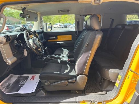 Used 2007 Toyota FJ Cruiser 4WD image 11
