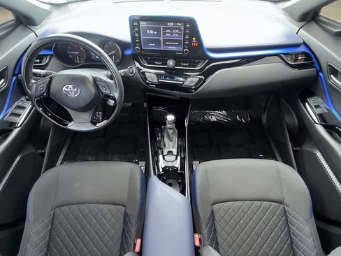 Used 2021 Toyota C-HR XLE FWD image 24