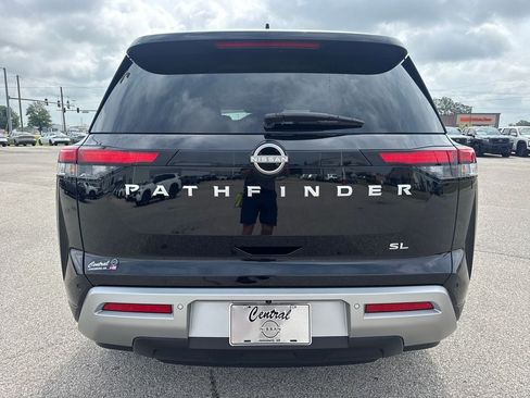 Used 2025 Nissan Pathfinder SL w/ Cargo Package FWD image 5