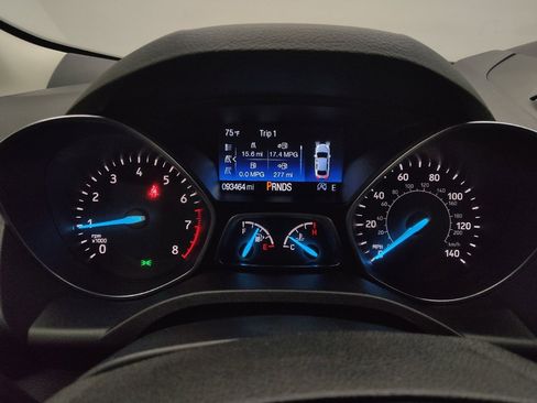 Used 2018 Ford Escape SE w/ SE Sync 3 Package AWD/4WD image 23