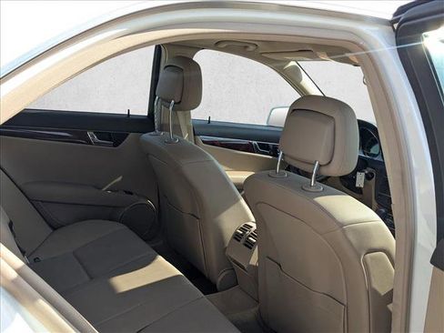 Used 2011 Mercedes-Benz C 300 Sport image 20