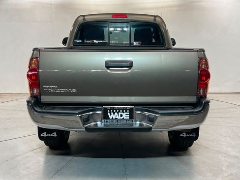 Used 2012 Toyota Tacoma 4x4 Regular Cab image 5
