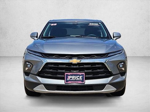 Certified 2025 Chevrolet Blazer LT AWD/4WD image 2