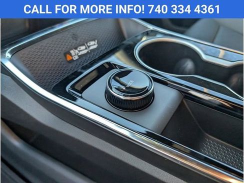 New 2026 Chevrolet Equinox LT w/ Convenience Package II image 23