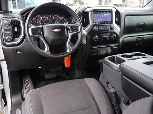 Used 2020 Chevrolet Silverado 3500 LT image 24