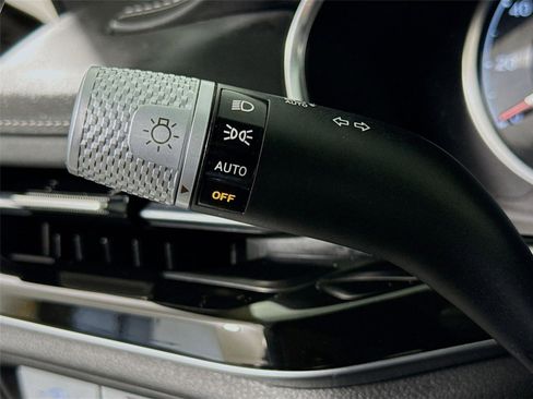 Used 2023 Genesis G80 2.5T image 5