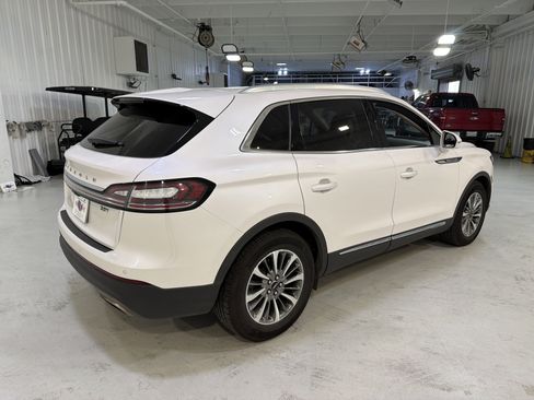 Used 2019 Lincoln Nautilus Select w/ Cargo Utility Package image 5