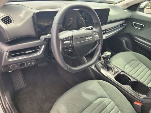 Used 2025 Kia K4 EX FWD image 9
