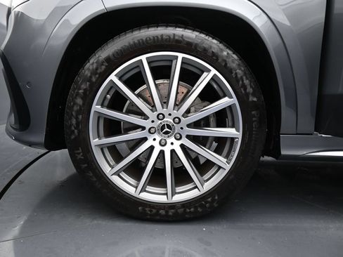 Used 2025 Mercedes-Benz GLS 450 4MATIC image 35