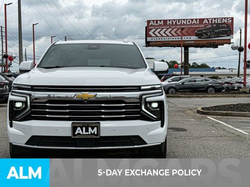 Used 2025 Chevrolet Tahoe LT AWD/4WD image 3