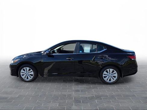 Certified 2025 Nissan Sentra S FWD image 3