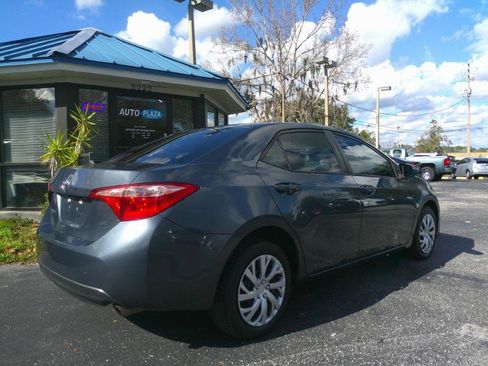 Used 2019 Toyota Corolla LE image 5