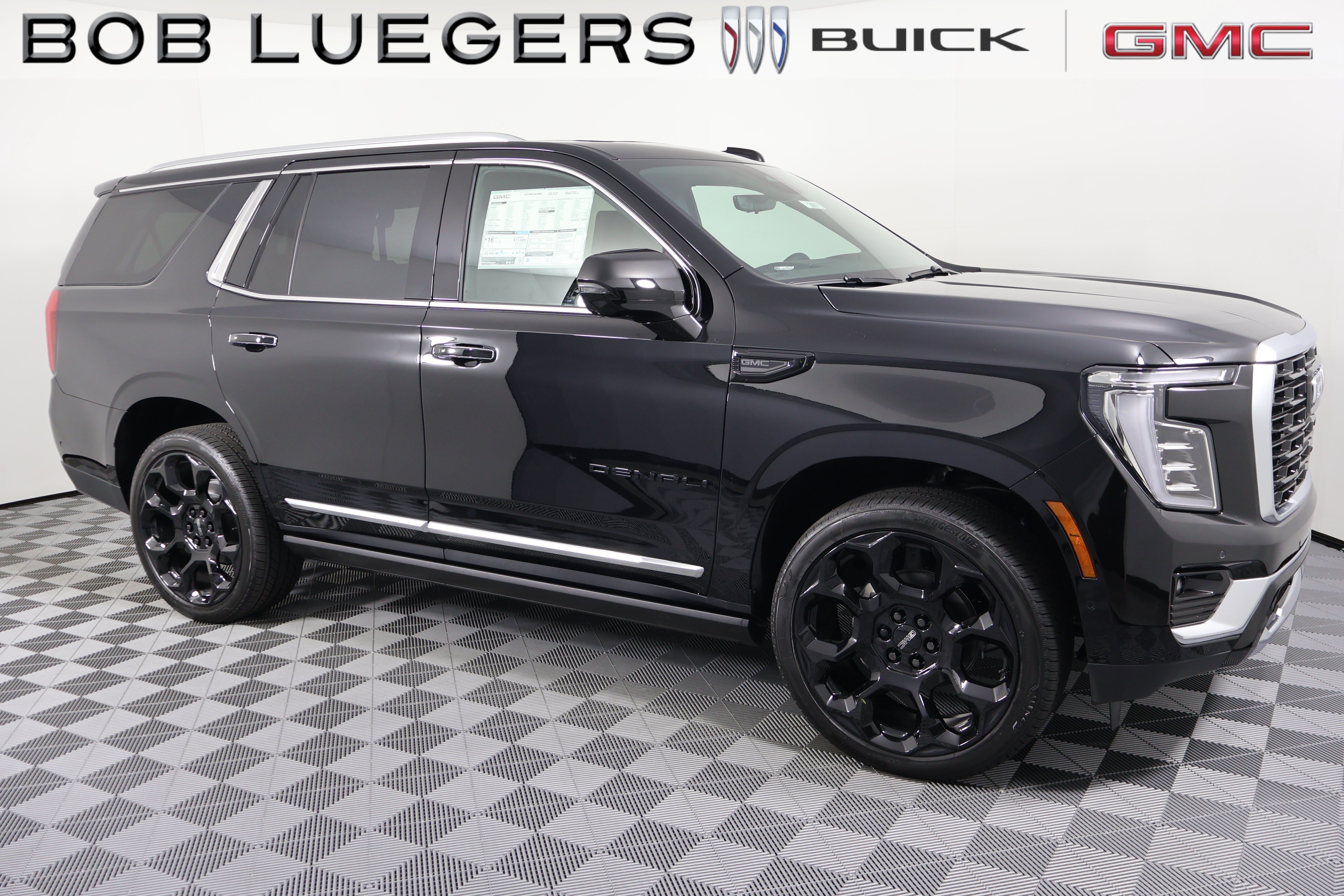 New 2026 GMC Yukon Denali w/ Denali Reserve Package AWD/4WD image 2