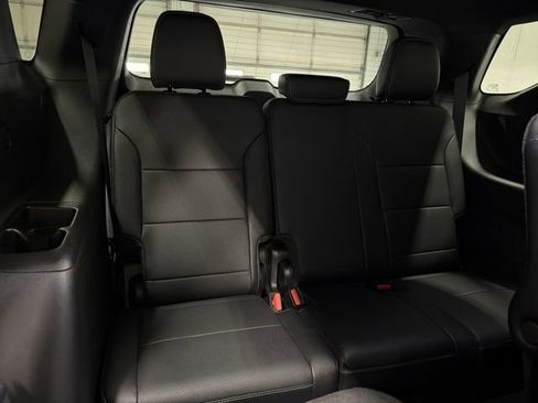 New 2026 Chevrolet Traverse LT w/ LPO, Floor Liner Package image 17