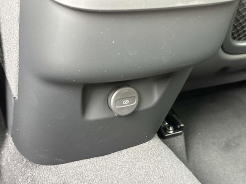 New 2026 Volvo XC60 B5 Core image 10