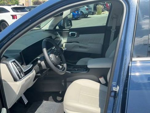 Certified 2025 Kia Sorento SX FWD image 25