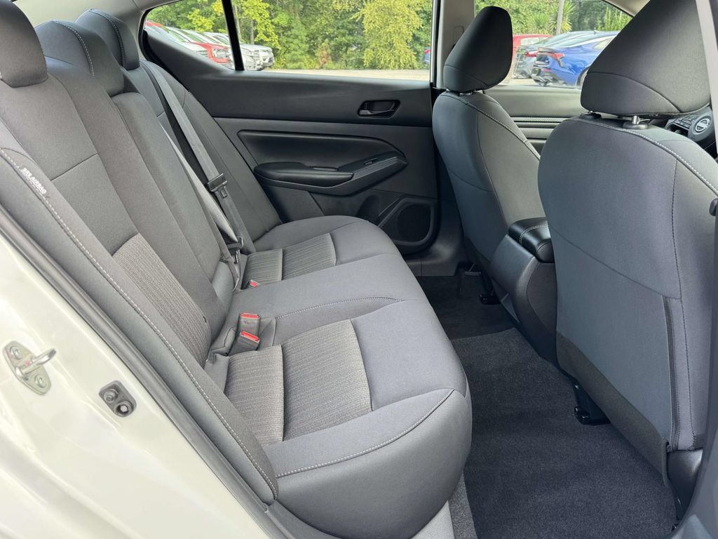 Used 2025 Nissan Altima 2.5 S FWD image 16