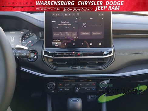 New 2026 Jeep Compass Latitude image 20