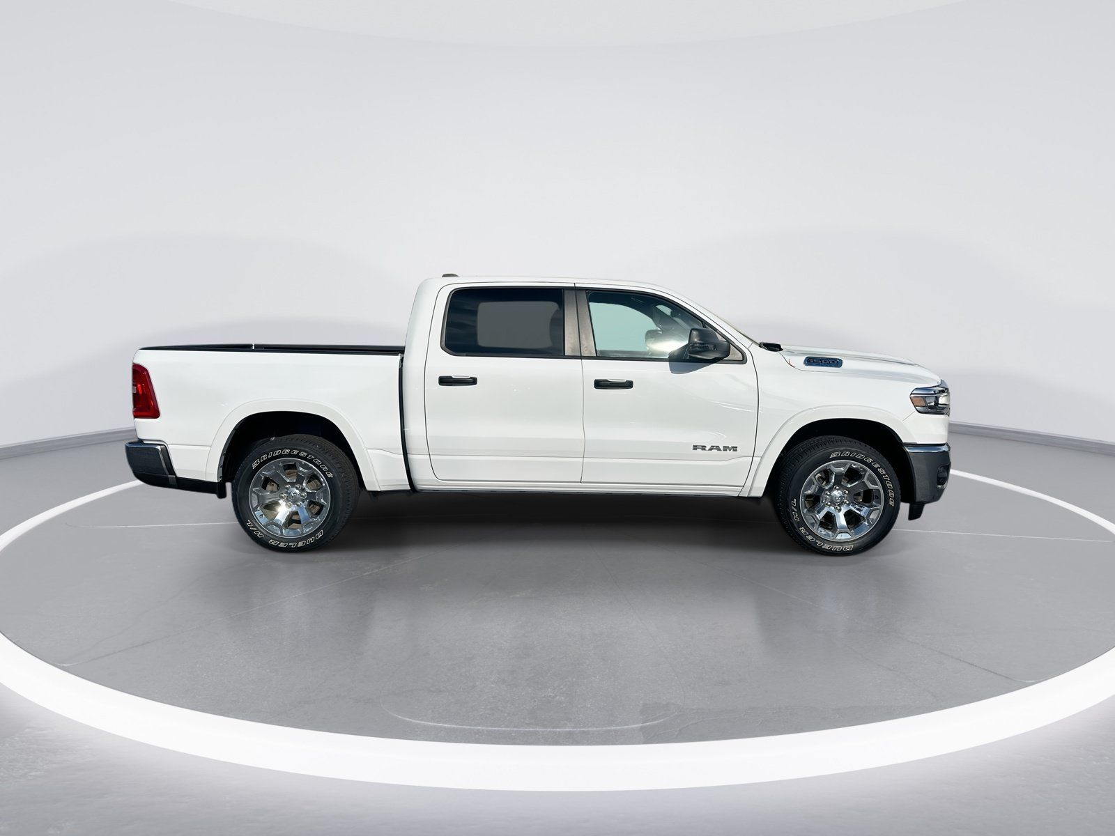 Used 2025 RAM 1500 Big Horn AWD/4WD image 10