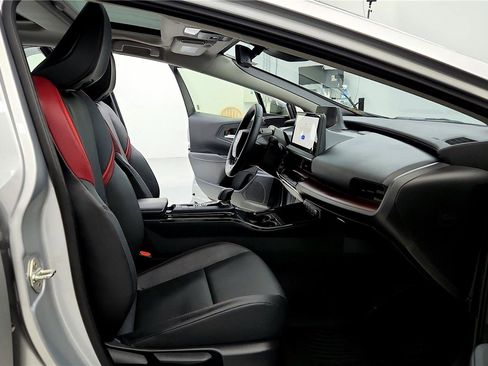 Used 2024 Toyota Prius Prime image 29