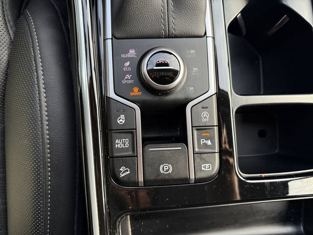 Used 2025 Kia Sorento SX Prestige AWD/4WD image 19