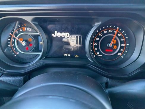 New 2026 Jeep Gladiator Mojave w/ Safety Group image 12