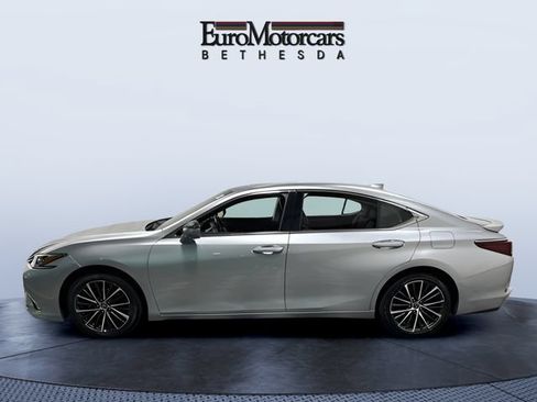 Used 2022 Lexus ES 350 w/ Premium Package FWD image 2