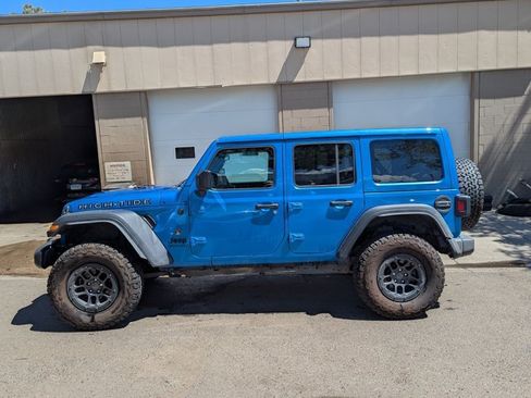 Used 2023 Jeep Wrangler Unlimited Sport AWD/4WD image 8