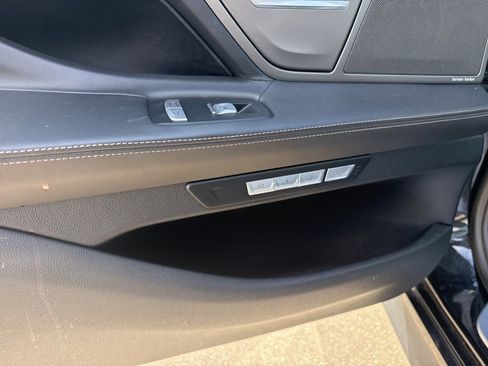 Used 2018 BMW 750i 750i w/ Luxury Rear Seating Package image 15