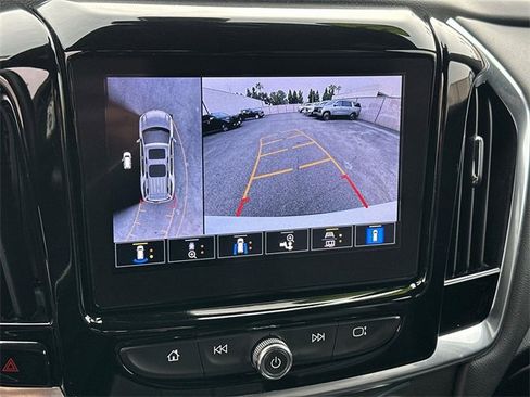 Used 2022 Chevrolet Traverse RS image 14