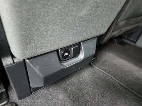 Used 2024 Ford F250 XLT image 33