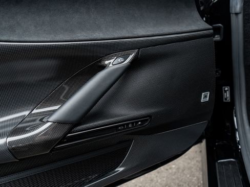 Used 2021 Ferrari SF90 Stradale image 23