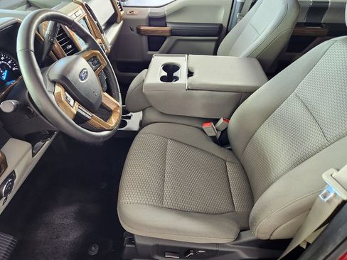 Used 2018 Ford F150 XLT w/ Equipment Group 302A Luxury AWD/4WD image 12