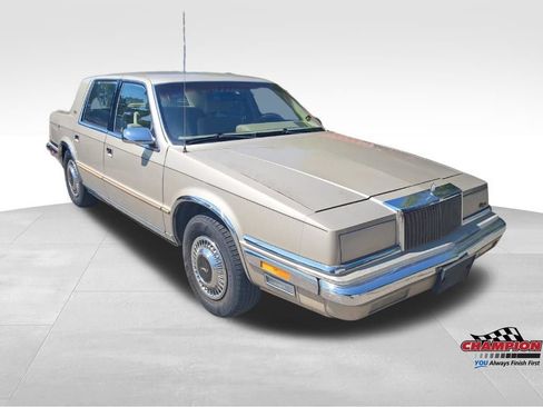 Used 1989 Chrysler New Yorker FWD image 10
