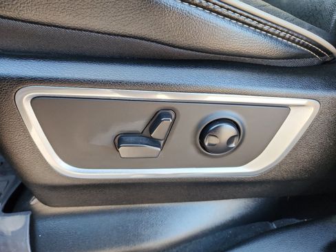 Used 2022 RAM 1500 Laramie w/ Laramie Southwest Edition image 11