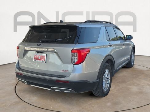 Used 2023 Ford Explorer XLT w/ Equipment Group 202A RWD image 8
