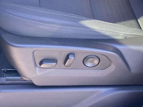 Used 2023 Chevrolet Silverado 1500 Custom image 15