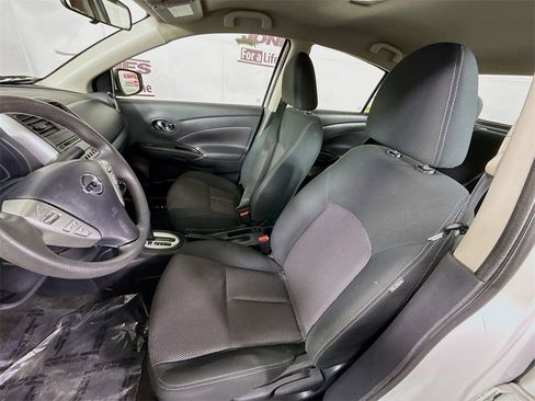 Used 2017 Nissan Versa SV image 22