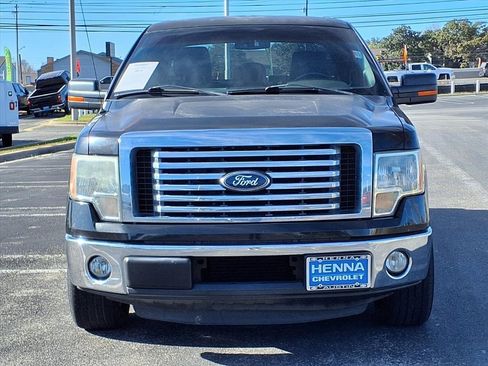 Used 2012 Ford F150 XLT w/ XLT Chrome Pkg image 2