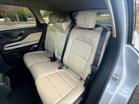 New 2026 Lincoln Corsair Premiere image 10