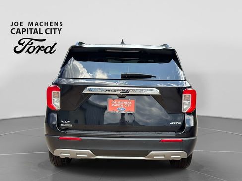 Used 2024 Ford Explorer XLT w/ Equipment Group 202A AWD/4WD image 6