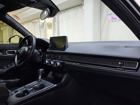 Used 2023 Honda Civic Sport image 21