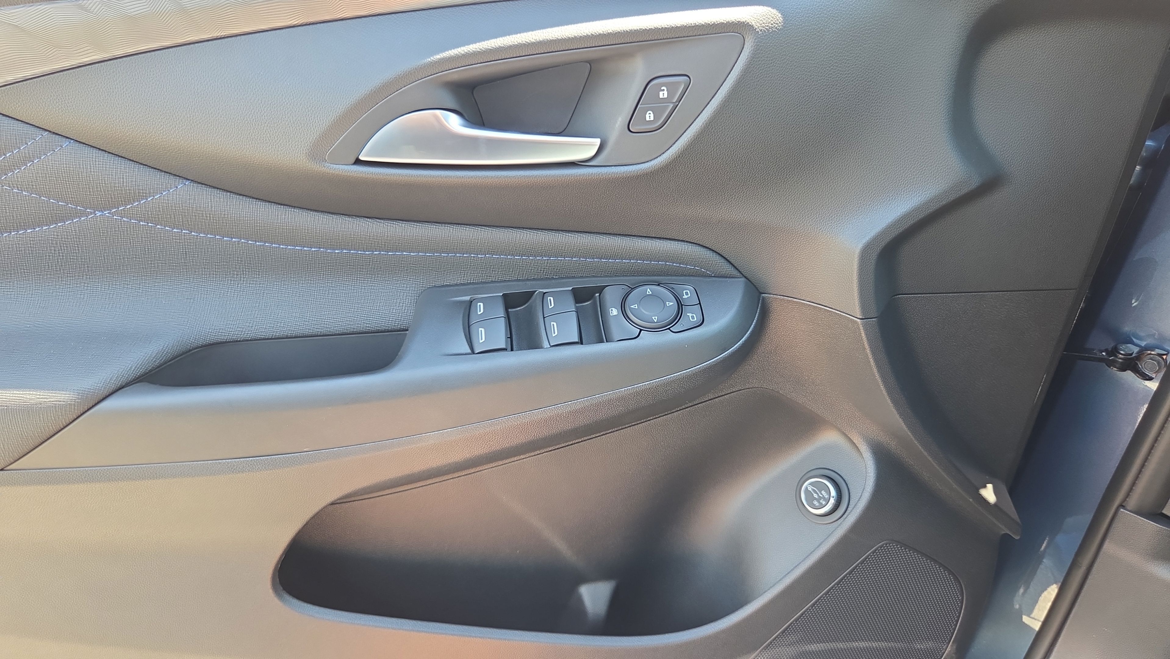 New 2026 Buick Envista Sport Touring w/ Convenience I Package FWD image 27