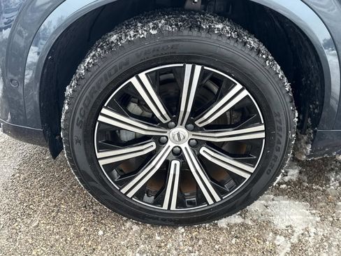 Certified 2024 Volvo XC90 B6 Plus w/ Protection Package Premier image 10