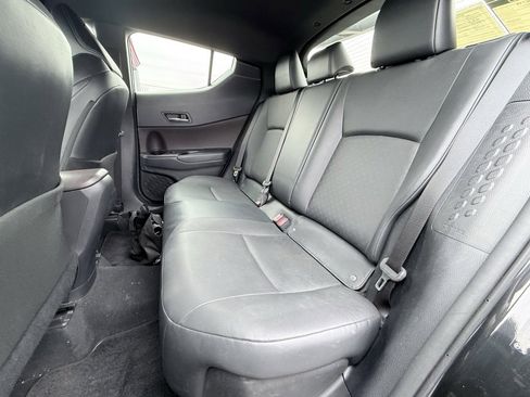 Used 2019 Toyota C-HR Limited image 23