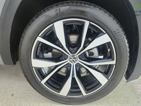 Used 2026 Volkswagen Atlas Cross Sport SEL Premium R-Line AWD/4WD image 61