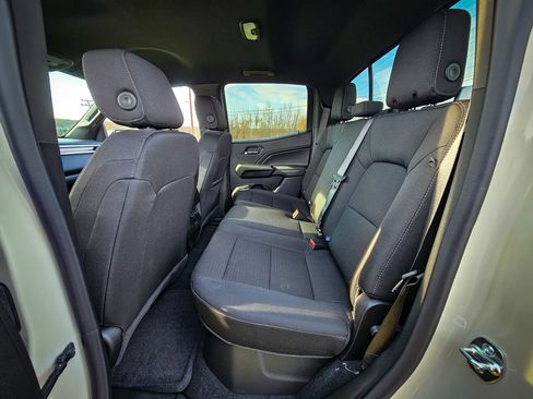 New 2026 GMC Canyon Elevation w/ Convenience Package image 32